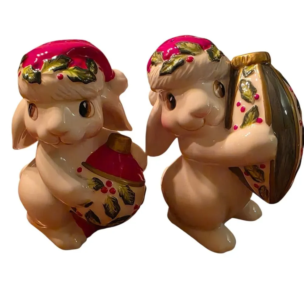Fitz & Floyd 2004 Christmas Bunny Blooms Rabbit Salt & Pepper Shaker Set Holiday